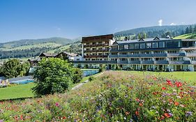 Family Resort Rainer Sexten